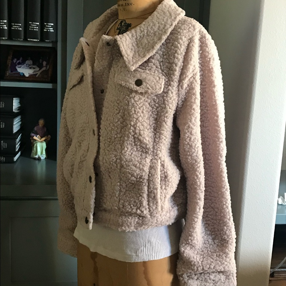 Button Button Down Sherpa Jacket - Picture 2 of 6